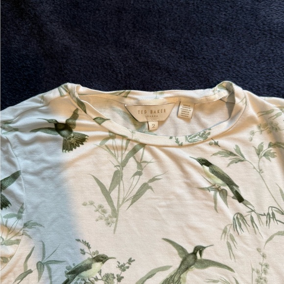 Ted Baker Yumelia Fortune Floral Fitted Tee In White Green S/M - Picture 8 of 13